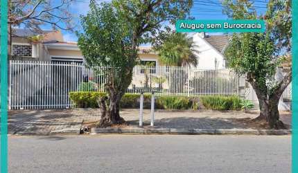 Casa para Aluguar em São José dos Pinhais Bairro Afonso Pena com 240m² com 3 quartos, 1 suíte, área gourmet com piscina e 3 vagas por R$4.800,00