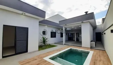 Casa à venda com três suítes no condomínio Dona Lucilla em Indaiatuba/SP.