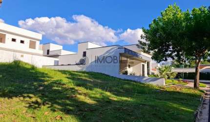 Terreno à venda com 301,58 m² no Condomínio Jardins Di Roma em Indaiatuba/SP.