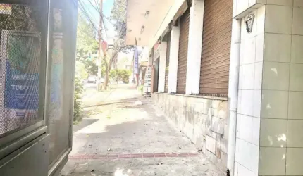 Casa comercial à venda na Avenida do Contorno, 7347, Lourdes, Belo Horizonte por R$ 2.000.000