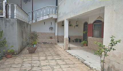 Casa com 5 quartos à venda na Raimundo Nonato Nascimento, 35, Floramar, Belo Horizonte por R$ 800.000