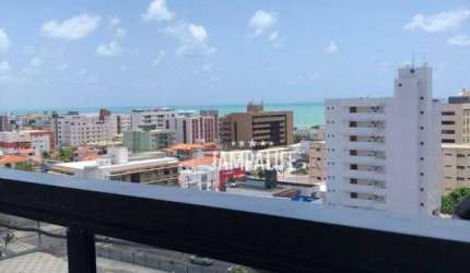 Cobertura em piso único com 4 suítes e piscina privativa