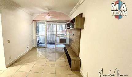 Vendo apartamento em Laranjeiras com 68m2, 2 quartos c/ vaga e infraestrutura de lazer completo