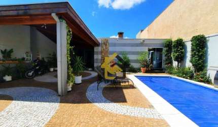 Casa com 3 dormitórios à venda