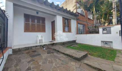 Casa com 4 quartos à venda na Rua Monsenhor Veras, 576, Santana, Porto Alegre por R$ 580.000