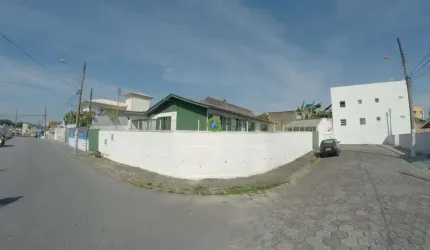 Casa à venda no bairro Forquilhinhas em São José, 100 m², 4 dormitórios sendo 1