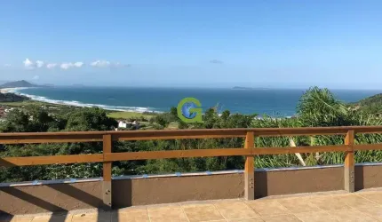 Excelente oportunidade de adquirir uma casa na encantadora Praia da Gamboa, em G