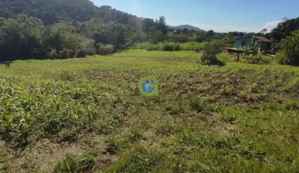 Ótimo Terreno à venda no bairro Encantada, na Cidade de Garopaba.