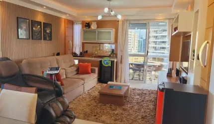 Apartamento à venda no bairro Campinas em São José, semi-mobiliado com 150 m² de