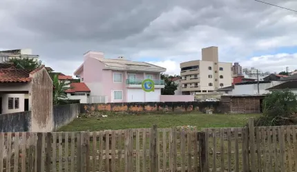 Terreno local Seguro e  Tranquilo em Forquilhinhas, São José.