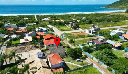 Casa a venda na Praia da Gamboa, Garopaba!