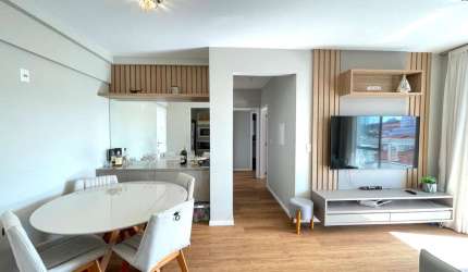 Apartamento á venda com suíte em Areias, São José SC
