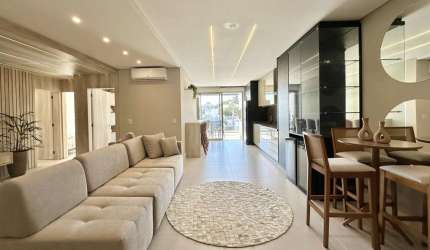 Apartamento pé na Areia, ao lado da Marina. Canajurê, Florianópolis SC.