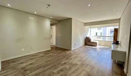 Apartamento à venda no Abraão, Florianópolis/SC, com 3 Dormitórios