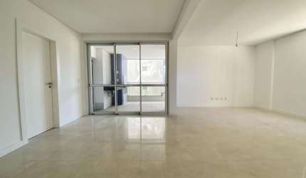 Apartamento 04 dormitórios sendo 1  suíte, a venda em Campinas, São José, SC.