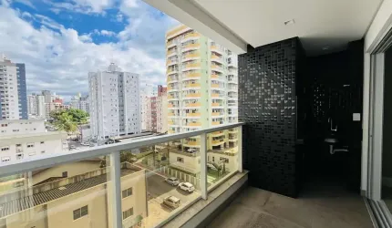 Amplo Apartamento 2 dormitórios 2 suítes - 1 vaga coberta 1 Hobby Box - Campinas - São José - SC