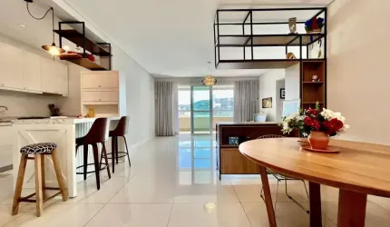 Apartamento 03 dormitórios, 02 suítes, 02 vagas de garagem no bairro Floresta, São José, SC.