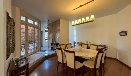 Casa com 4 quartos e vista mar na Ponta de Baixo, São José SC