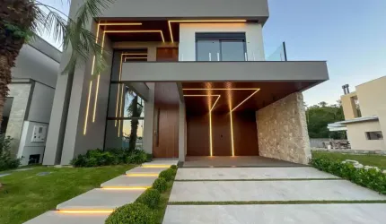 Casa com 03 Suítes, Escritório e Adega subterrânea, Reserva da Pedra