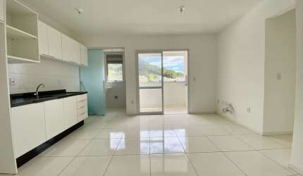 Apartamento de 02 dormitórios à venda na Pedra Branca