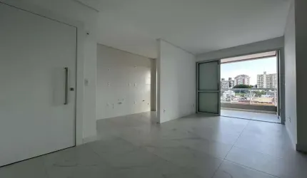 Apartamento com 2 suítes, lavabo e 1 vaga de garagem no Canto- Florianópolis-SC