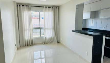 Apartamento 02 Qts (01 Suíte) - 53m² - com armários