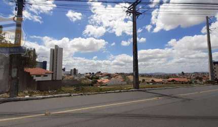 Terreno próximo ao Campinense Clube frente asfaltada