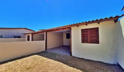 OPORTUNIDADE DE OCASIÃO! ️ Casa no CENTRO de Cidreira em localização privilegiada, escriturada e a  650m do mar.