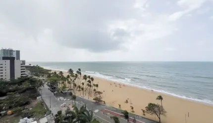 Apartamento com 3 quartos à beira-mar em Piedade — Vista deslumbrante e muito espaço para viver bem