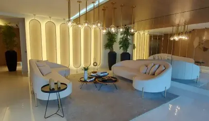 APTO NOVO COM PISCINA 1 SUÍTE E 2 DORMITÓRIOS , 170M² TOTAL .