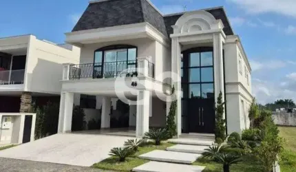 Espaço e Conforto: Casa Alto Padrão -  5 Suítes em Camboriú