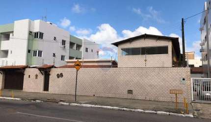 'Casa Exuberante à Venda em Cristo Redentor' - ACEITA PERMUTA