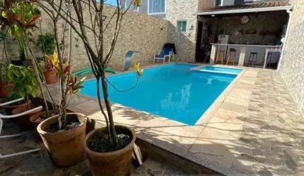 Casa para Venda em Rio das Ostras, Ouro Verde, 2 dormitórios, 1 suíte, 3 banheiros, 1 vaga