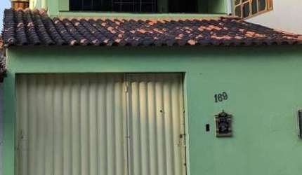 Casa para Venda em Rio das Ostras, Ouro Verde, 2 dormitórios, 1 suíte, 2 banheiros, 1 vaga