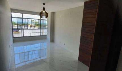 Apartamento para Venda em Macaé, Centro, 3 dormitórios, 1 suíte, 2 banheiros