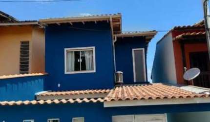 Casa em Condomínio para Venda em Macaé, Miramar, 2 dormitórios, 2 banheiros, 1 vaga