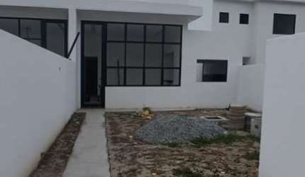 Casa para Venda em Rio das Ostras, Extensão do Bosque, 3 dormitórios, 1 suíte, 2 banheiros, 1 vaga