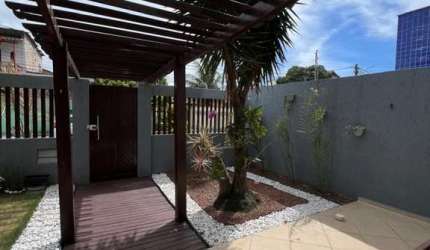 Duplex para Venda em Rio das Ostras, Atlântica, 3 dormitórios, 1 suíte, 2 banheiros, 3 vagas