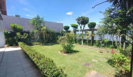 Casa em Condomínio para Venda em Macaé, Lagoa, 3 dormitórios, 1 suíte, 2 banheiros, 2 vagas