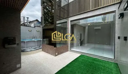 Casa Triplex à Venda no Campo Grande - Santos/SP
