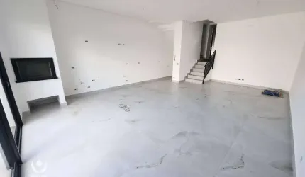 Sobrado com 190 m², 3 quartos, 3 Suites, Churrasqueira, com Quintal à venda por R$ 1.430.000 - Campo Comprido - Curitiba/PR