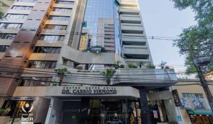 Ampla sala de 108 m² com mezanino, ótima localização à venda por R$ 790.000 - Centro - Curitiba/PR