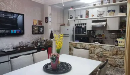 Sobrado Maravilhoso com 190 m² 3 Dormitorios sendo 1 Suite Estuda Permuta