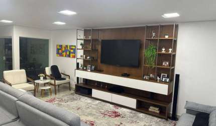 Sobrado Alto Padrão em Localização Privilegiada 350 m² 4 Dormitorios