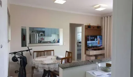 Apartamento Maravilhoso  82 m² Reformado com 2 Dormitórios e 1 Vaga