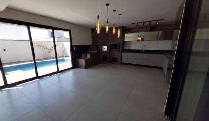 Sobrado Maravilhoso 288 m² 4 Dormitorios 3 Suites Permuta menor Valor ABC