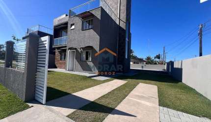 Triplex alto padrão em Pontal do Sul com terraço