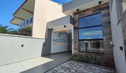 Residência com 03 dormitórios em Praia de Leste