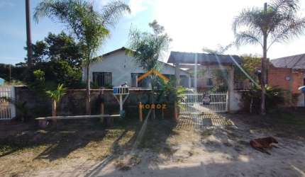Residência com 2 domitórios em Praia de Leste