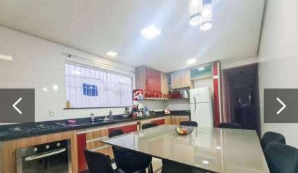 Sobrado com 4 dormitórios, 1 suite, 2 vagas à venda, 143 m² por R$ 600.000 - José Bonifácio - São Paulo/SP